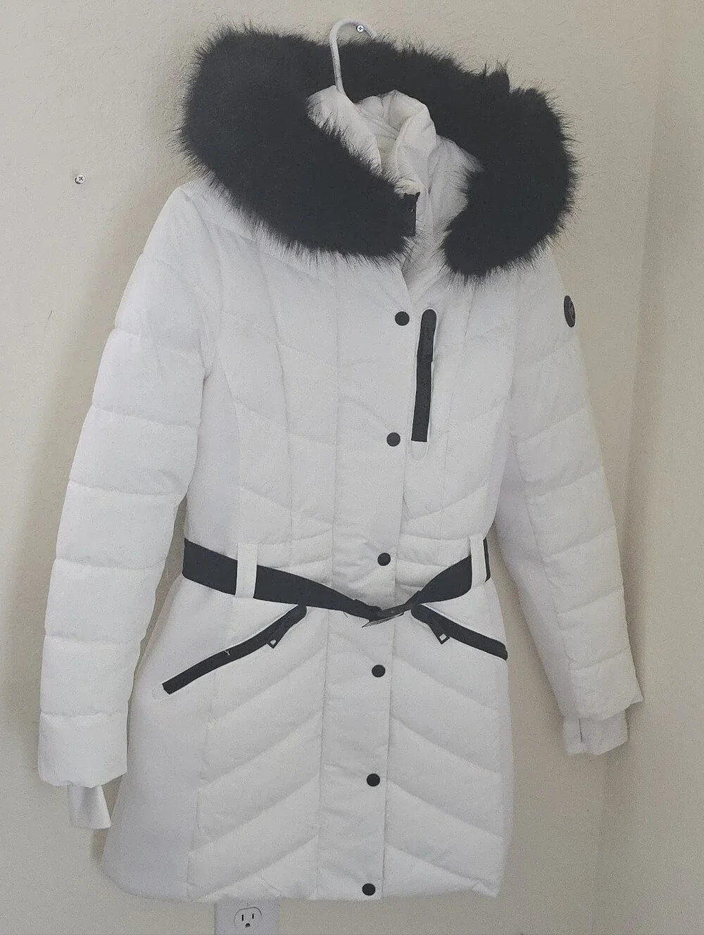 Michael Kors Women's Belted Hooded Puffer Coat Faux Fur Trim Size S Retail $300